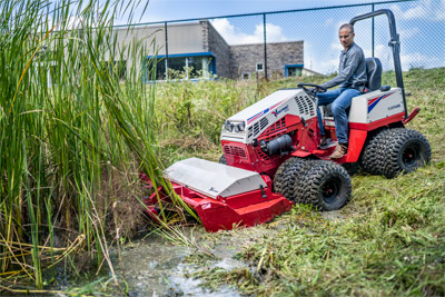 Ventrac 4520 - Mowing through tall, thick, wet vegetation with the HQ642.