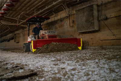 Ventrac Blade - The compact build of the Ventrac makes it a great choice for poultry farmers. Easily maneuver alongside fans and walls without knocking feeders.