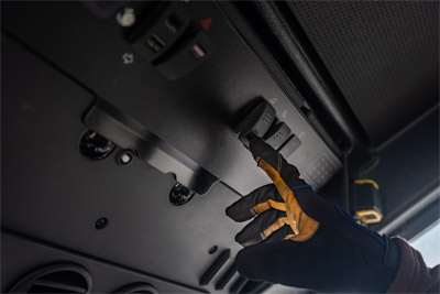 Winter Cab - Controls for the features of the KW454 Winter Cab