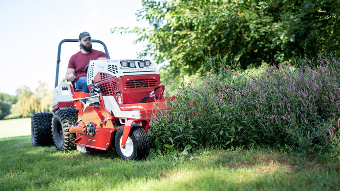 https://cdn.venturepro.com/images/ventrac/resources/youtube/Flail_Mowing_an_Overgrown_Property.jpg